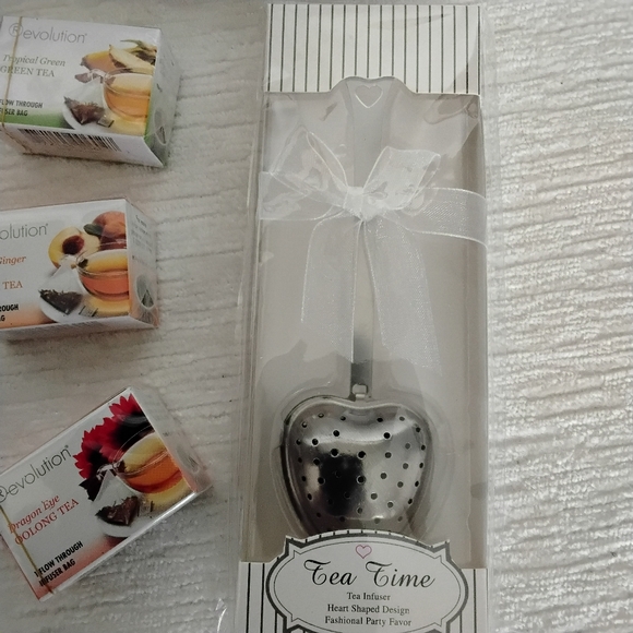2 Tea Time Gift Sets with Heart Shaped Infuser And Three Teas - Picture 4 of 6